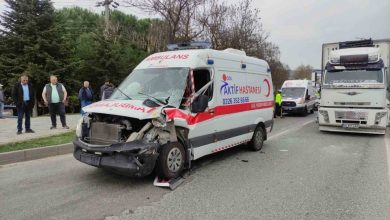 hasta tasiyan ambulans kamyona carpti 2 yarali 1de305aedaa7 |