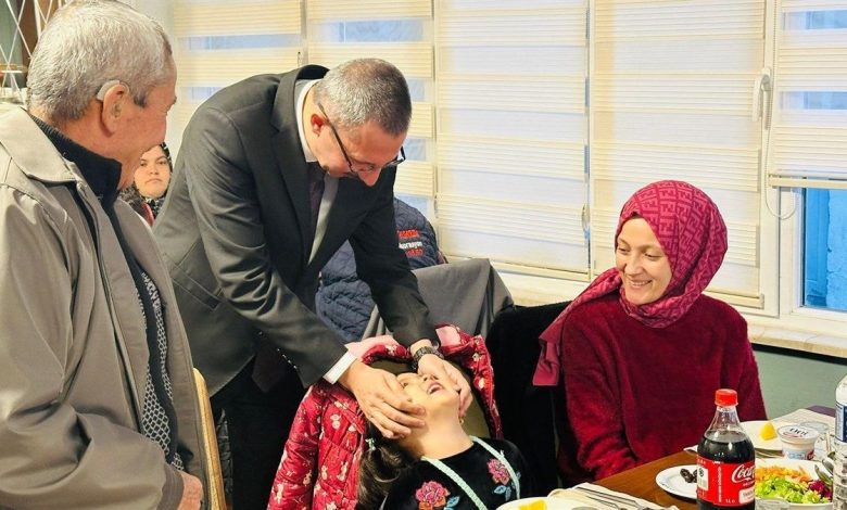 havran kaymakamligindan sehit aileleri ve gazilere iftar programi c388c6f79148 |