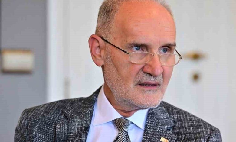 İTO Başkanı Avdagiç: "İş dünyası enflasyonu düşürmeye yönelik politikanın tam destekçisi" 1 ito baskani avdagic is dunyasi enflasyonu dusurmeye yonelik politikanin tam destekcisi 6ee4e78bb591 e1741608394367 |