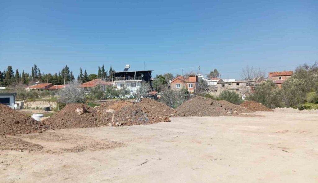 izmirde eski kursun fabrikasi atiklarinin torbaliya dokuldugu belirlendi 0d8e2821afa8 |