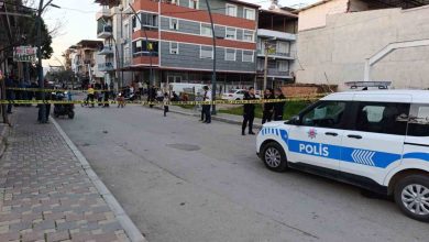 izmirde sokakta silahli kavga 1 yarali 1cc54794bd0b |