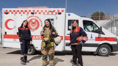 izmirin cesur kadinlari her zorlugun ustesinden geliyor 3977a179e7e8 |