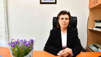 izmirin kadin muhtarlarina mor cicekli surpriz 5486d1a236a7 |