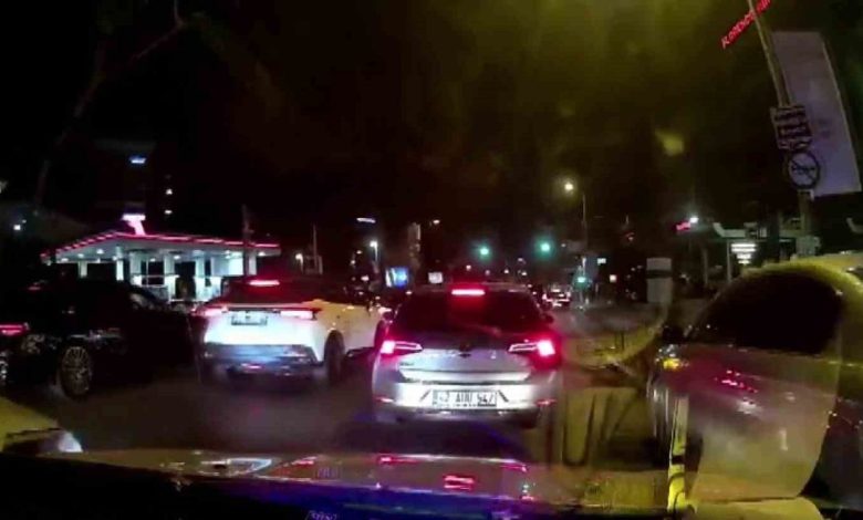 kadikoyde polisin dur ihtarina uymadi makas atarak kacti cf07a9341317 |
