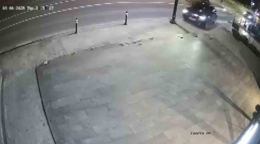 kadikoyde tehlikeli cadde ayni noktada surekli kaza oluyor d451f09f2ceb |