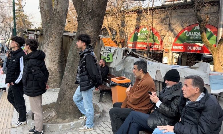 Kepçeyi binanın tepesinde gören, iftar saatini burada bekliyor 1 kepceyi binanin tepesinde goren iftar saatini burada bekliyor 891877ea76a5 |
