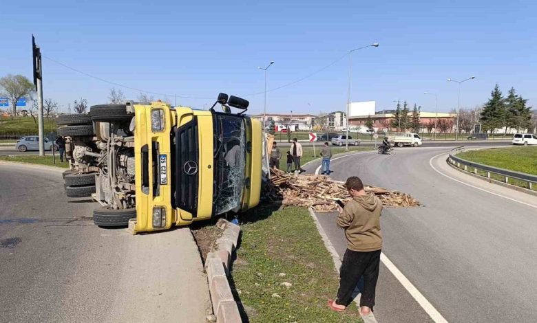 Kontrolden çıkan kamyon devrildi, sürücüsü yaralandı 1 kontrolden cikan kamyon devrildi surucusu yaralandi 13c22324fc2a |