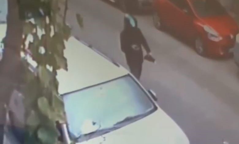 kucukcekmecede kaskla kamufle olmaya calisan hirsiz park halindeki motosikleti caldi b5c7ca34755e |