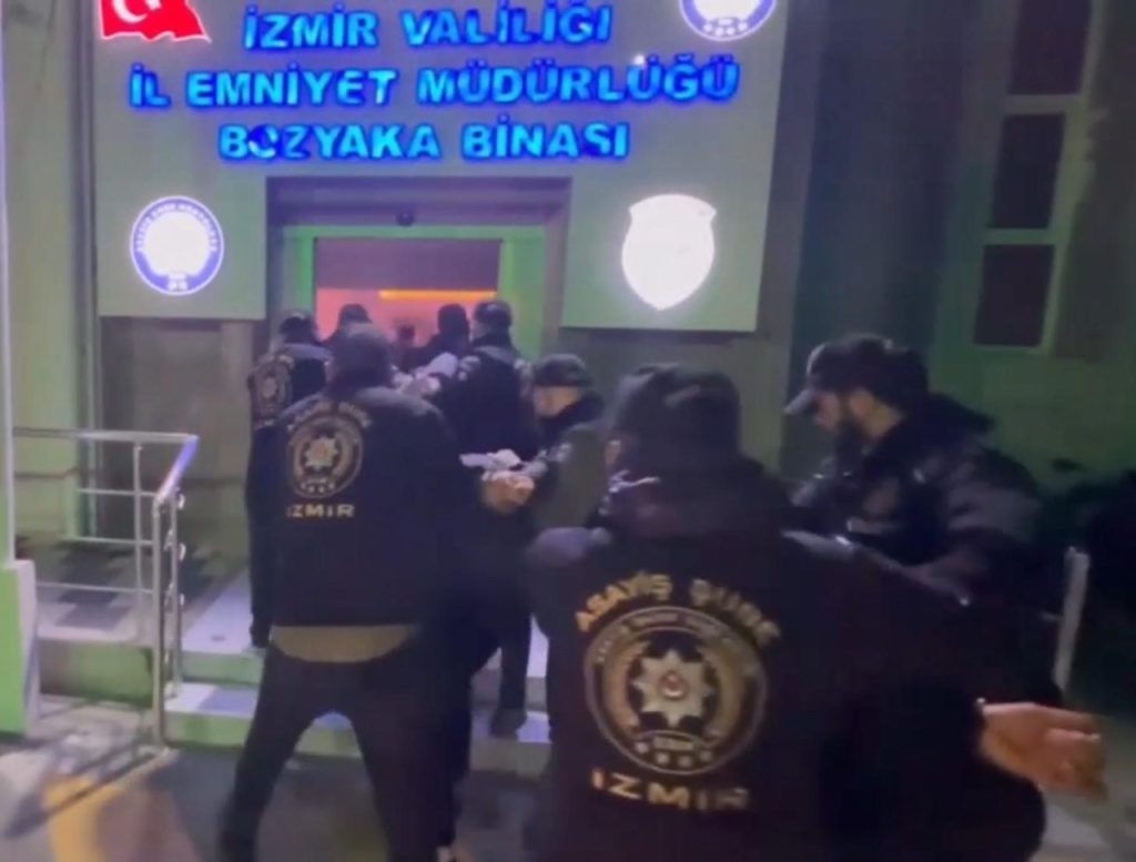 motosikletli saldirgan 2 kisiye kursun yagdirdi 9 tutuklama ea8f50b540c9 |