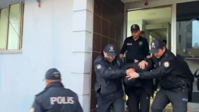 polisin baskin duzenledigi evde silah tarihi eser uyusturucu ele gecirildi 567b9ce9828b |