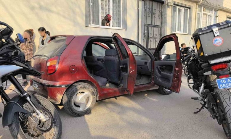 polisin dur ihtarindan kacan otomobil uyusturucu yuvasi cikti 4f87bc01743f |