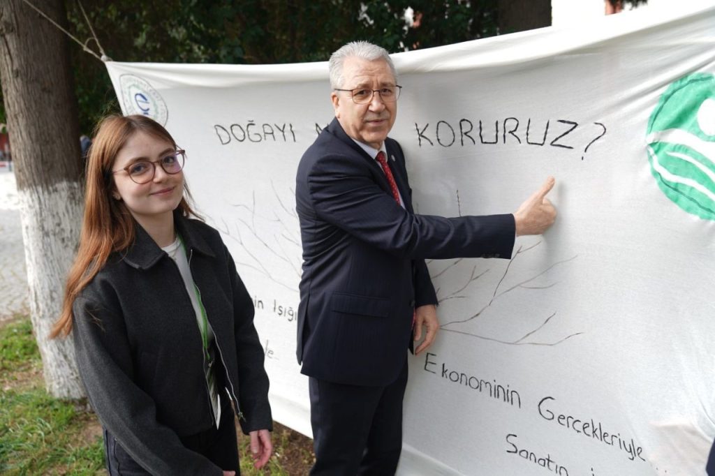 rektor prof dr budak turkiye bitki gen kaynaklari bakimindan dunya icin buyuk oneme sahip 98dcd74cee06 |