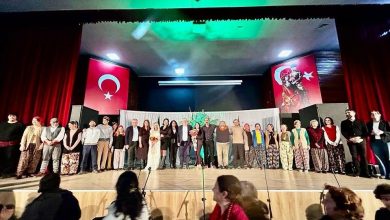 sarikiz efsanesi tiyatro sahnesinde canlandi 53e4a3c66bf1 |