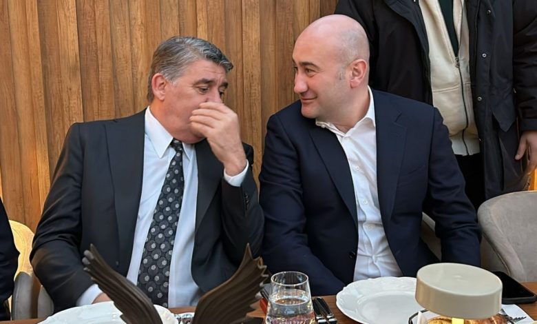 serdal adali ile huseyin yucel iftar yemeginde bulustu bb3bfd4d034b |