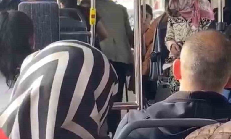 tanimadigi kadina otobuste evlilik teklifi etti sonu husranla bitti 95aac7bca952 |