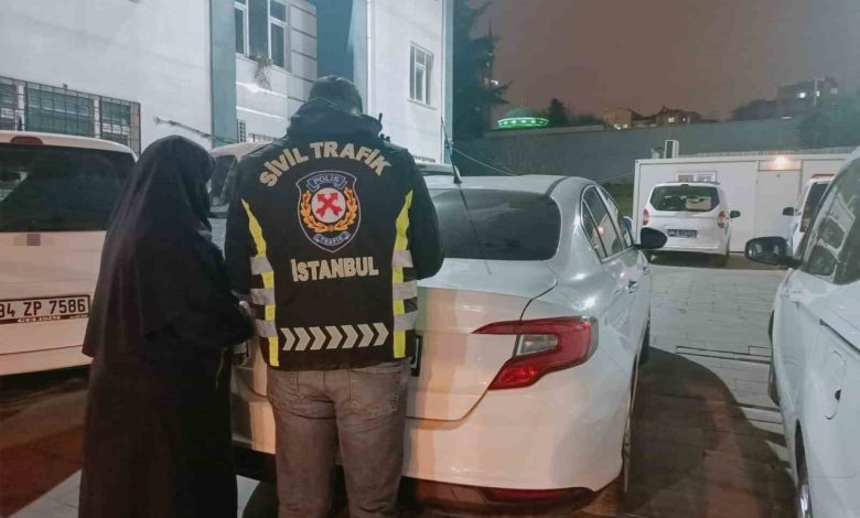 Ters yönde ilerleyen kadın sürücüye 9 bin 267 TL trafik idari para cezası 1 ters yonde ilerleyen kadin surucuye 9 bin 267 tl trafik idari para cezasi b1a7cc4fd65f |
