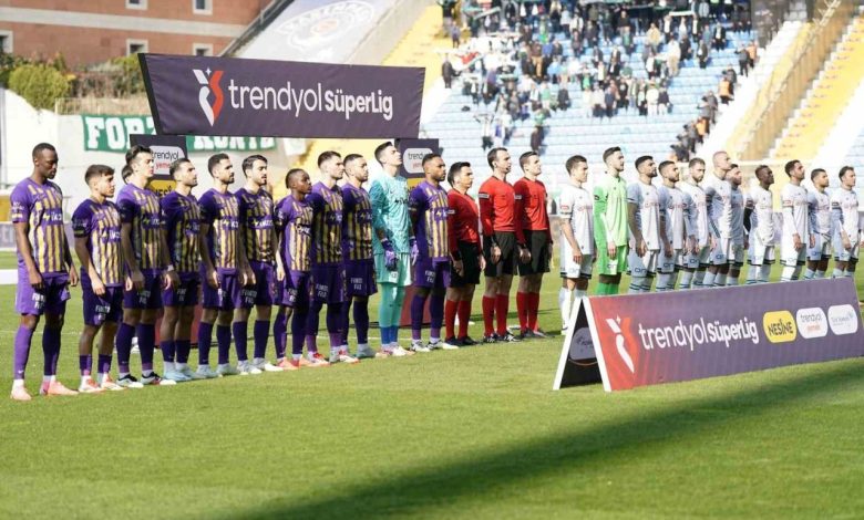 Trendyol Süper Lig: Eyüpspor: 1 - Konyaspor: 0 (İlk yarı) 1 trendyol super lig eyupspor 1 konyaspor 0 ilk yari 4da2b6810d8c |