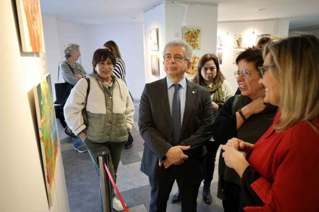 turk ressamlar parsomeni tuvale donusturdu 7b045bd29437 |