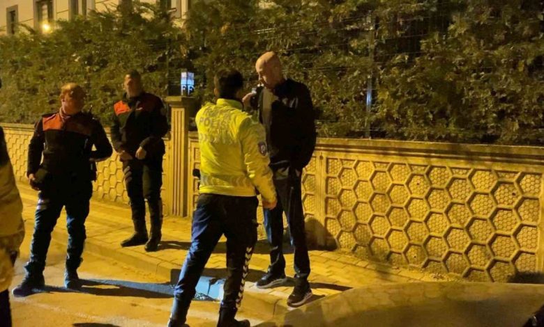 Uygulamadan kaçan alkollü sürücüden polislere: "Amerikan polisi misiniz?" 1 uygulamadan kacan alkollu surucuden polislere amerikan polisi misiniz 8206ae43264a |