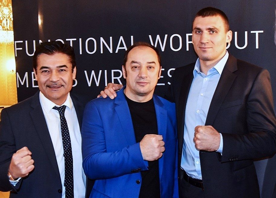 viktor faust rydell booker ile ringe cikacak 019962356ef0 |