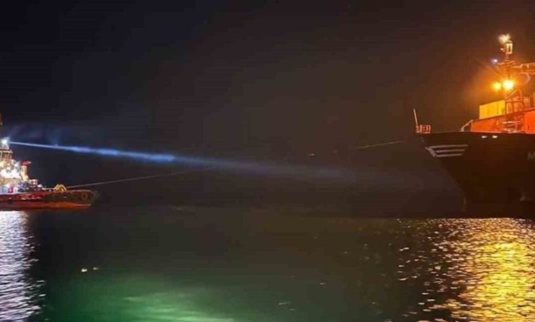 yesilkoyde karaya oturan kargo gemisi 13 saat sonra kurtarildi a12469c6c167 |