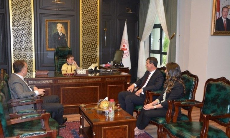 23 nisanda kaymakamlik koltugu minik berensuya emanet 064ece1b6307 |