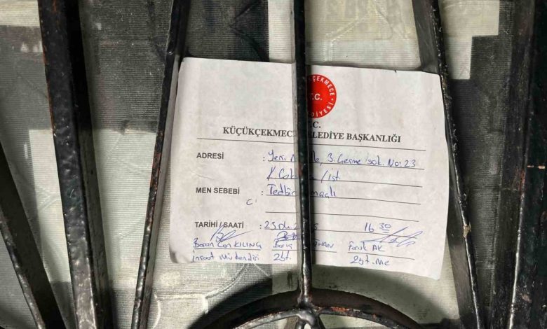 62 buyuklugundeki deprem sonrasi riskli oldugu degerlendirilen bina tahliye edildi 2dcfccd5a137 |