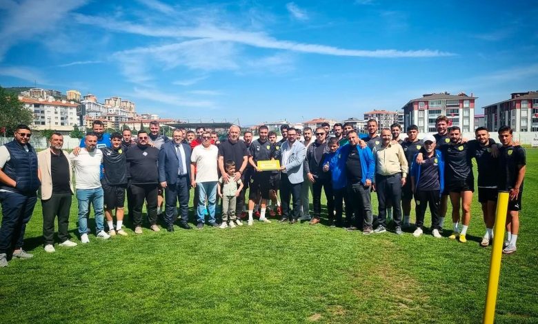 Anahtar Parti Edremit İlçe Başkanı'ndan 1966 Edremitspor'a Ziyaret ve Destek 1 WhatsApp Gorsel 2025 04 23 saat 15.29.59 b73ddfd1 |