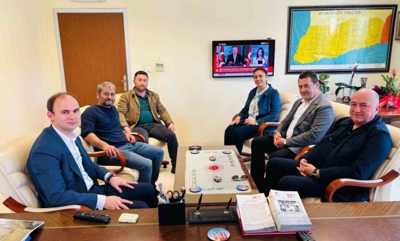 ak partili gider canakkaleyi karis karis dolasmaya devam ediyor 0a9a3105d7fd |
