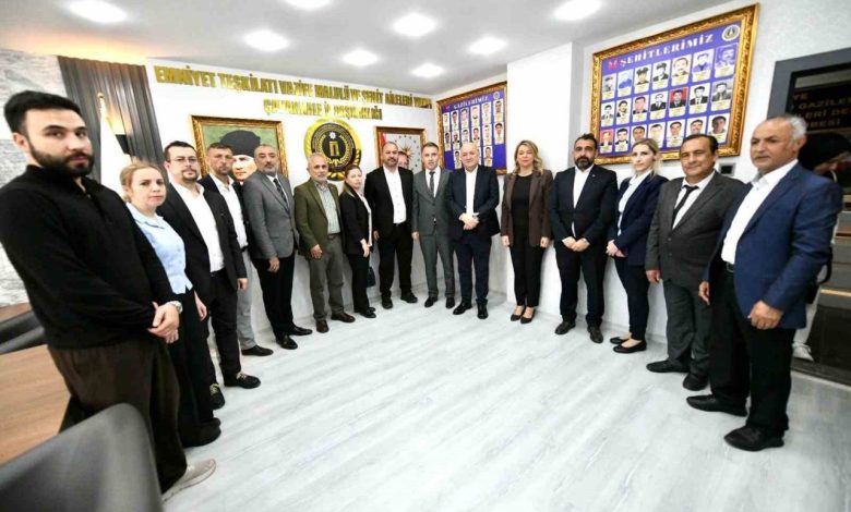 ak partili gider memleketin asil sahibi sehitlerimiz ve gazilerimizdir c69856acefeb |