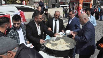 alparslan turkesin vefat yil donumunde edremitte lokma ve pilav hayri duzenlendi cb313cafc917 |