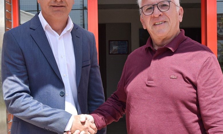 altinorduya teknik direktor dayanmiyor 3dd3cd5a4842 |