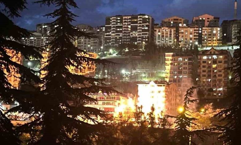 Ankara’da elektrik direklerinde yaşanan patlamalar korkuttu 1 ankarada elektrik direklerinde yasanan patlamalar korkuttu a62ca6acb616 |