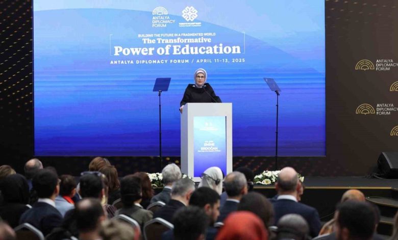 Antalya Diplomasi Forumu’nda kriz bölgelerinde eğitime erişim ele alındı 1 antalya diplomasi forumunda kriz bolgelerinde egitime erisim ele alindi dcd8afb4e3c9 |