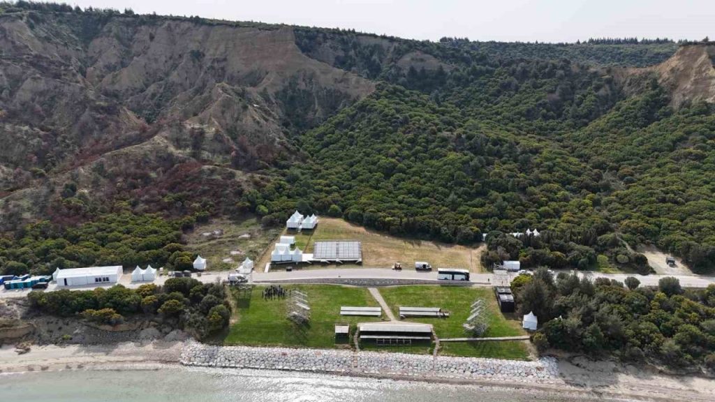 anzak koyu safak ayinine hazirlaniyor f016a315f392 |