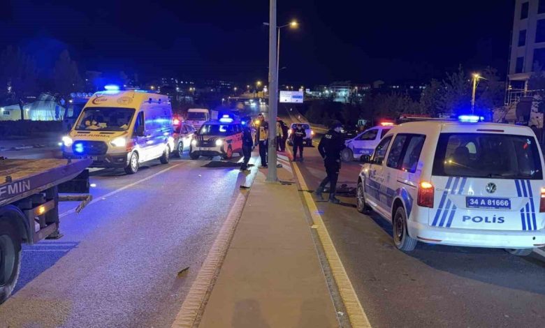 arnavutkoyde yolun karsisina gecerken aracin carptigi cocuk hayatini kaybetti 74c1380990e8 |