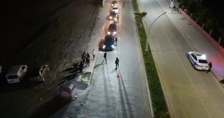 asayis ve narkotik uygulamasinda aranan 4 sahis yakalandi b543c098ca87 |