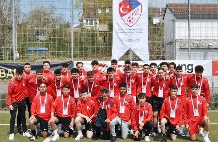 ATFF, Avrupa genelinde futbol seçmeleri düzenleyecek 1 atff avrupa genelinde futbol secmeleri duzenleyecek 8eeda7b9d885 |