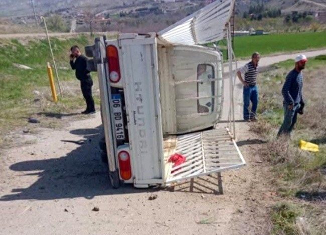 Ayaş’ta trafik kazası: 2 yaralı 1 ayasta trafik kazasi 2 yarali 20536bfdc213 |