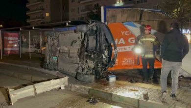 aydinlatma diregine ve reklam panosuna carpan arac takla atti 1 olu 1 yarali 54ca62352bf4 |