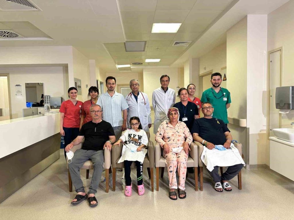 aysenin cifte bayrami d05b6caa90ae |