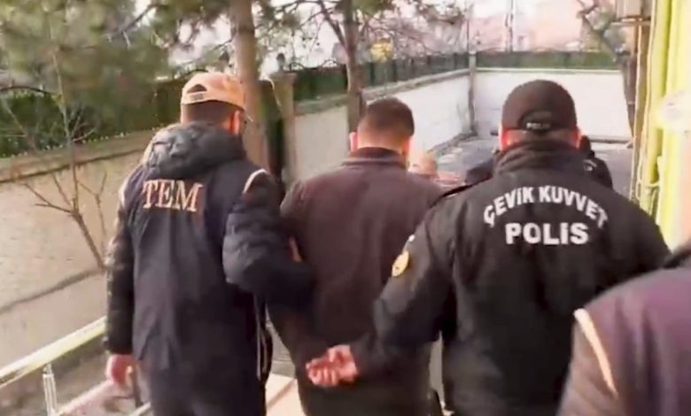 bakan yerlikaya fetoye yonelik duzenlenen operasyonlarda 20 supheli yakalandi 9735be066c69 |