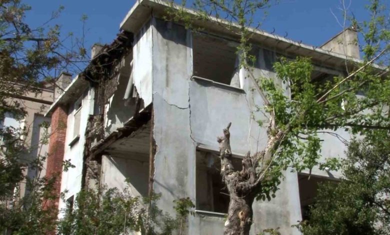 Bakırköy’de 3 katlı metruk binada kısmi çökme meydana geldi 1 bakirkoyde 3 katli metruk binada kismi cokme meydana geldi 2b675897f1d4 |