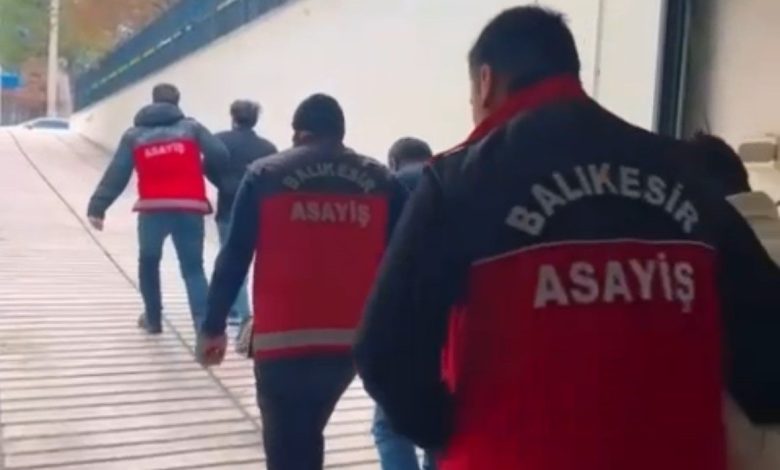 balikesir merkezli 6 ilde dolandiricilik operasyonu 11 gozalti 3f1f3c6e47cf |
