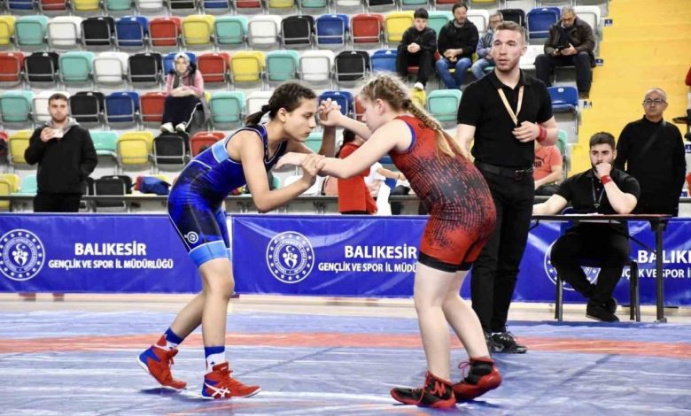 balikesirde cocuklar 23 nisani spor ile kutlandi 84b74ac62881 |