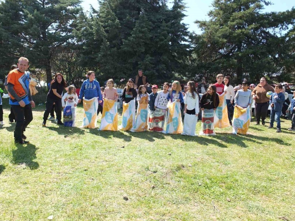 balikesirde koyde bahar senligi yapildi 72d4dcc44e1a |