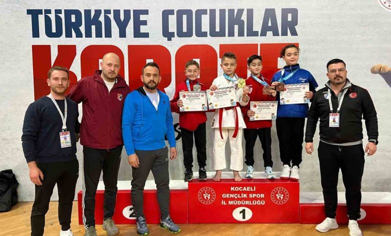 balikesirli minik karateci turkiye ikincisi oldu 82748eb5588e |