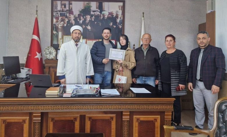 Bandırma’da Rus Vatandaşı Erina, müslüman oldu 1 bandirmada rus vatandasi erina musluman oldu 3ec4160d08eb |
