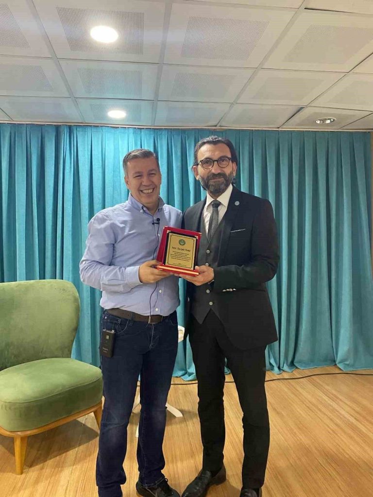 basarili girisimci ogrencilerle bulustu 7bef15413234 |