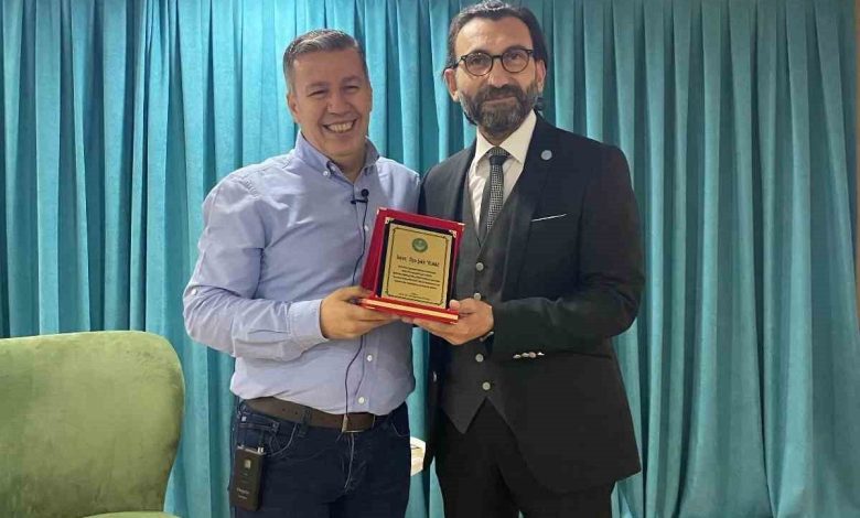 basarili girisimci ogrencilerle bulustu 7bef15413234 |